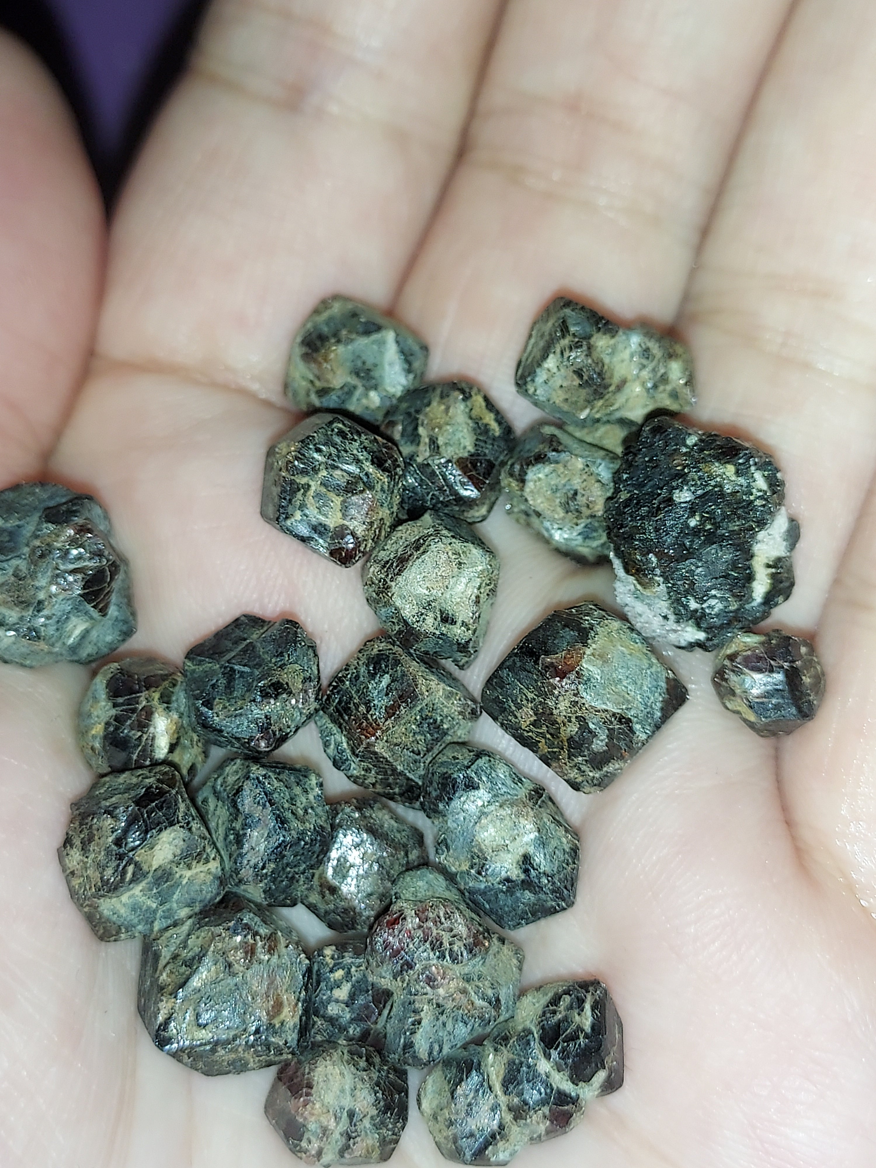 natural garnet crystals - 27.93 grams