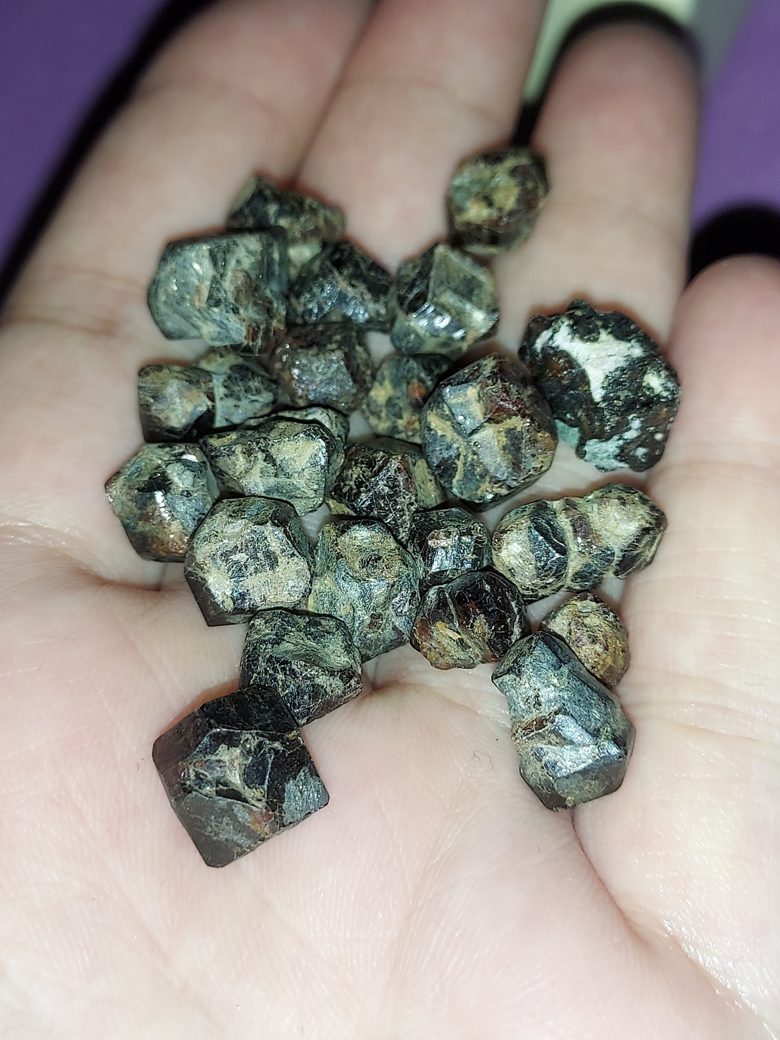 natural garnet crystals - 27.93 grams