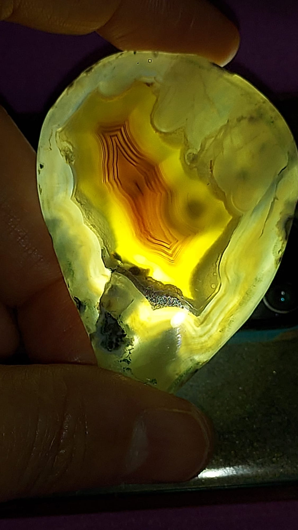 Natural Agate Gemstone | Polished Healing Crystal | Unique Statement Piece